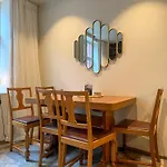 Varmt Og Hjemmekoselig Bergenshus Med 2 - I Rolig Smau I Hjertet Av Вилла Берген