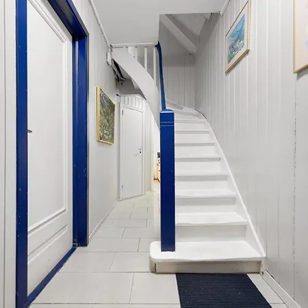 Sjarmerende Bergenshus Midt I Sentrum Villa