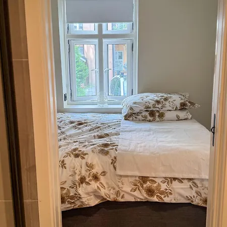 Charming Apartment In A Quiet Historic Lane - Free Parking Μπέργκεν
