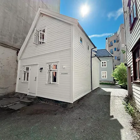 Villa Varmt Og Hjemmekoselig Bergenshus Med 2 - I Rolig Smau I Hjertet Av *