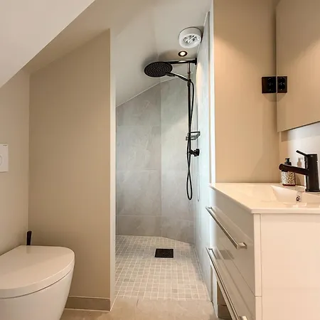 Вилла Varmt Og Hjemmekoselig Bergenshus Med 2 - I Rolig Smau I Hjertet Av *