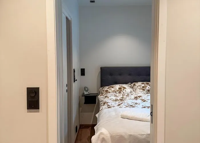Varmt Og Hjemmekoselig Bergenshus Med 2 - I Rolig Smau I Hjertet Av Villa