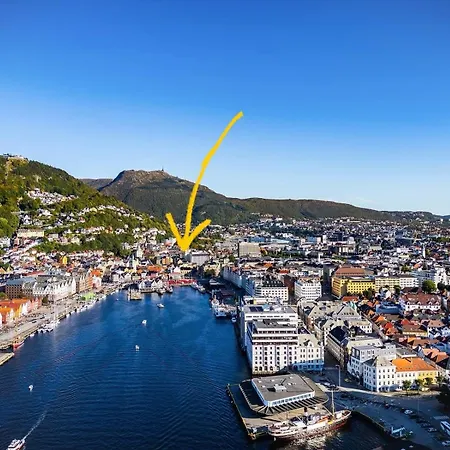 Willa Varmt Og Hjemmekoselig Bergenshus Med 2 - I Rolig Smau I Hjertet Av